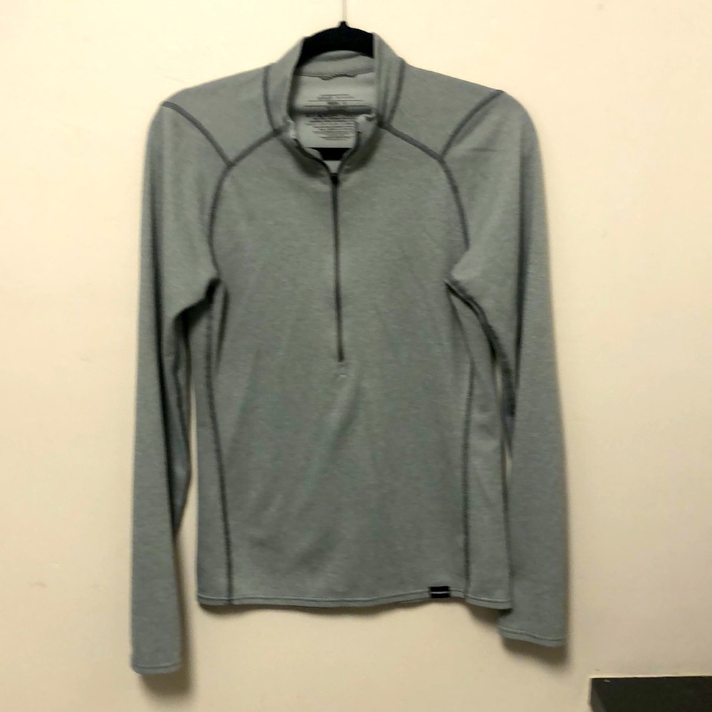 Patagonia Capilene 2 Lightweight 1/4 zip baselayer